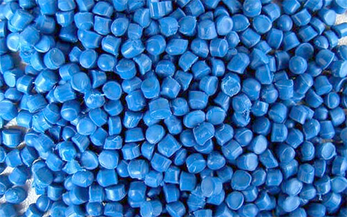 ساخت قطعات پلاستیکی از گرانول بازیافتی، یکی از روش های مقرون به صرفه در صنعت است.